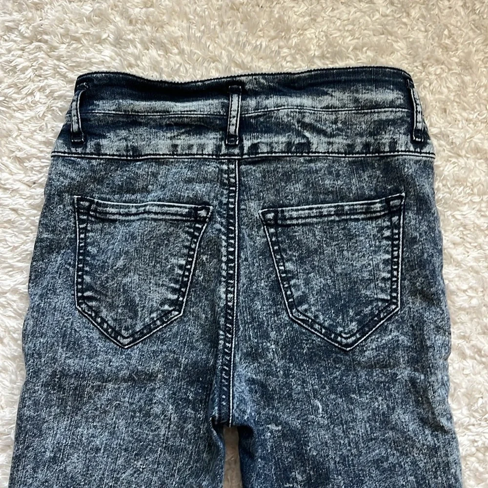 Jeans - Picture 4 of 4
